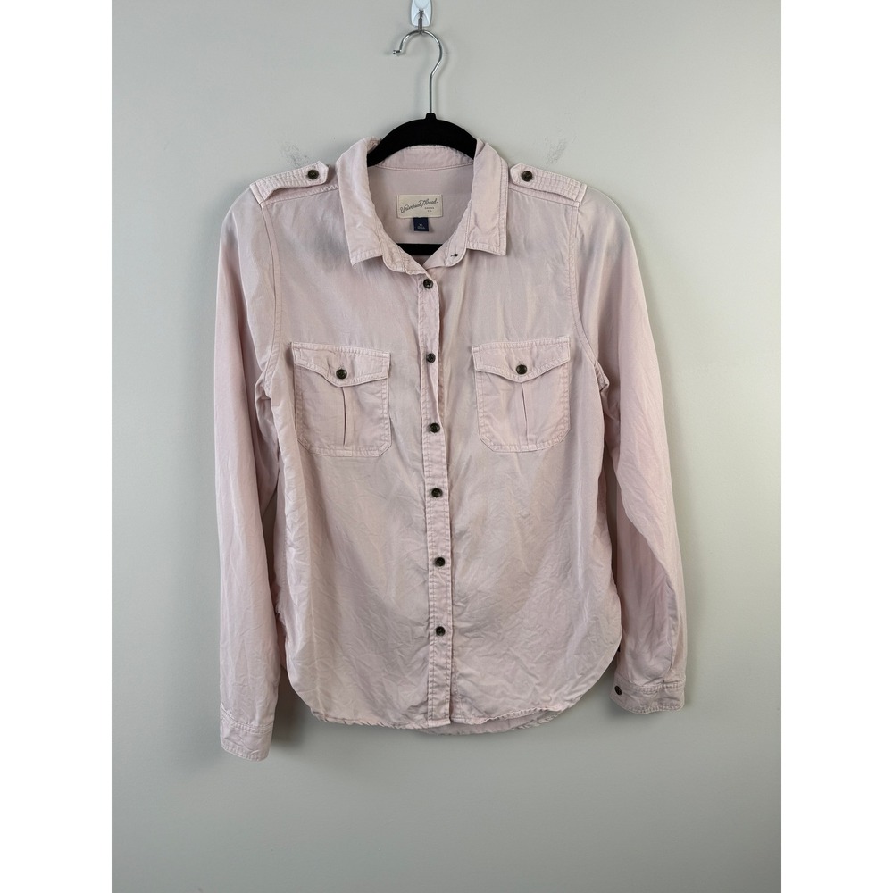 Universal Thread Utility Shirt Women's XS Pink Button Down Epaulette Pocket